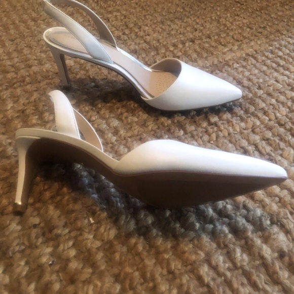 Kenneth Cole D’orsay white sling back pumps - Picture 3 of 6
